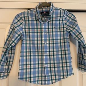 Like new boys Vineyard Vines button down shirt